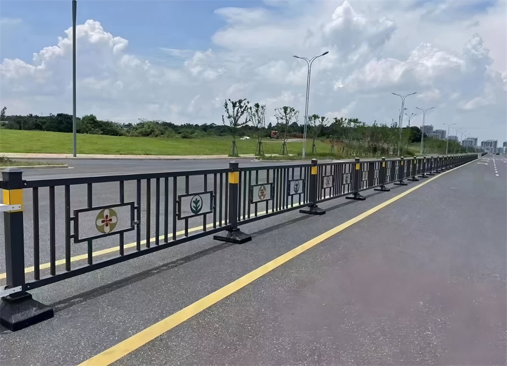 道路护栏20